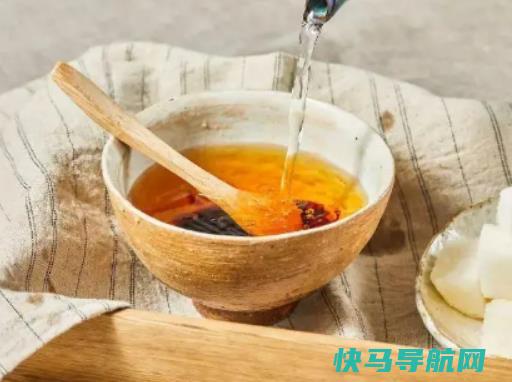 秋梨膏川贝放多少？秋梨膏里要加生姜